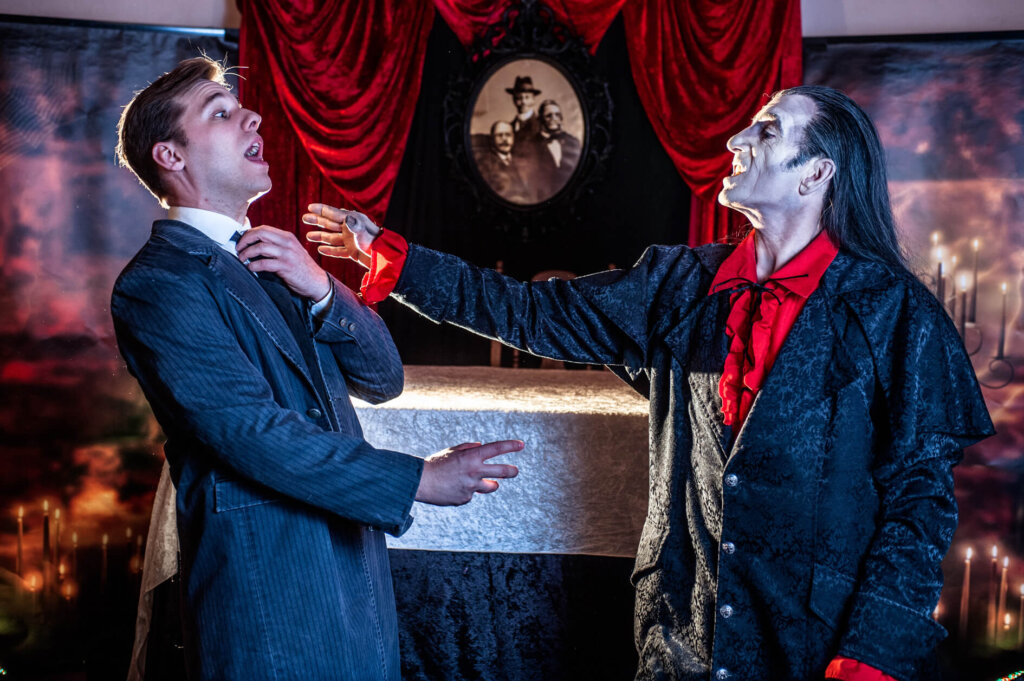 Gruseldinner Dracula – Jonathan Harker Jonathan Harker in Gefahr